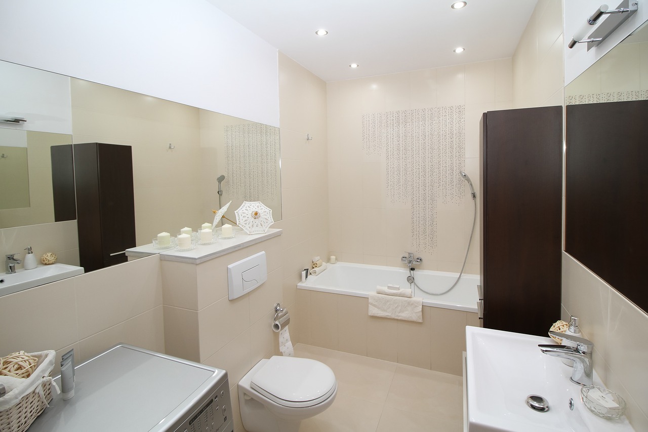 Kúpeľňový nábytok nemusí byť nutné len praktický, môže dodať vašej kúpeľni svieži dizajn