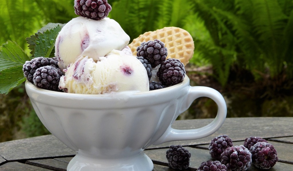 Zmrzlinovač vám pomôže vyrobiť lahodnú zmrzlinu z kvalitných ingrediencií aj doma